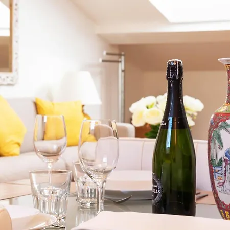 Lägenhet Elegant 1-br 3 Minutes From La Croisette Cannes